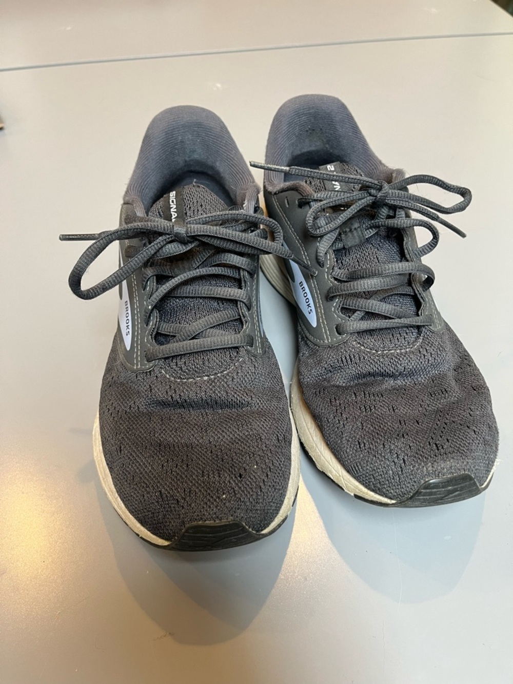 Brooks Women’s Charcoal Gray Running Sneakers